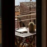 Tra Tetti E Mare - Helloelba Portoferraio