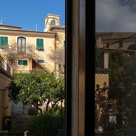 Tra Tetti E Mare - Helloelba 別荘 *