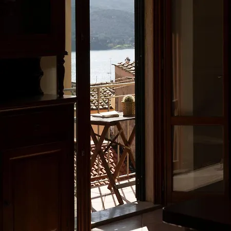 Tra Tetti E Mare - Helloelba 费拉约港