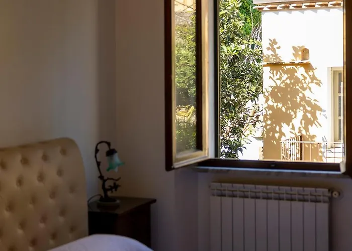 Tra Tetti E Mare - Helloelba