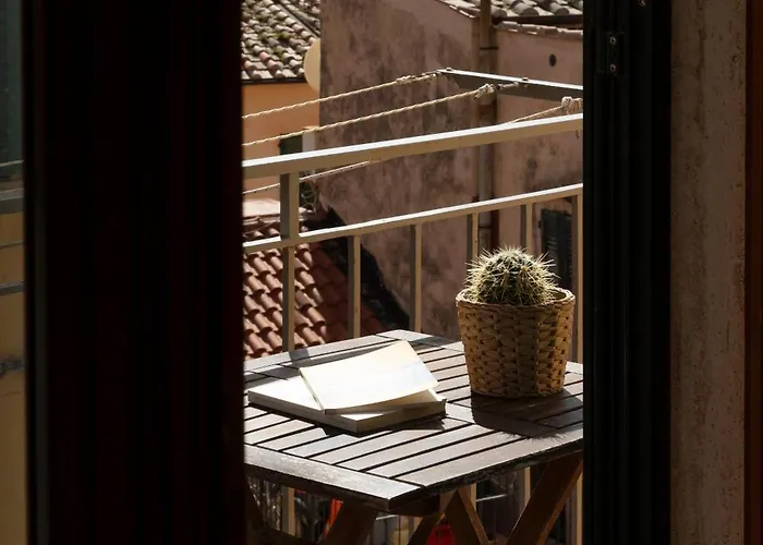 Tra Tetti E Mare - Helloelba Portoferraio